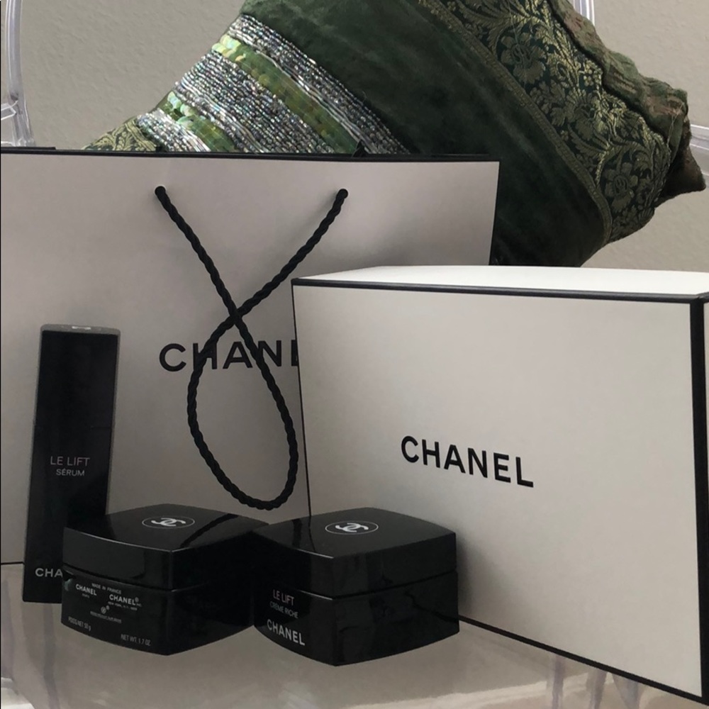 Chanel accessories